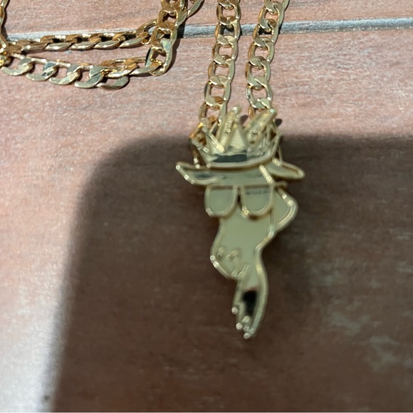 🚫SOLD🚫 {GOAT} Gold Necklace. 24 inch chain - Picture 2 of 3